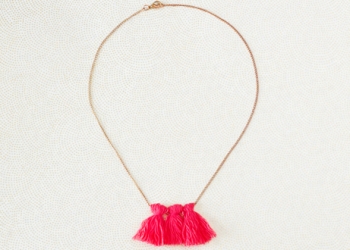 DIY collier à pompons